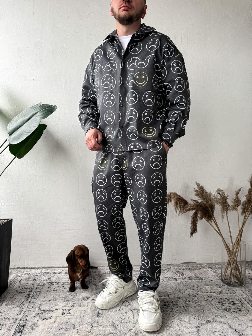 Костюм