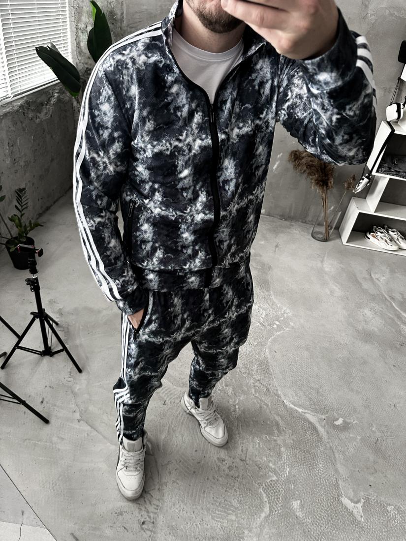 Спортивний костюм